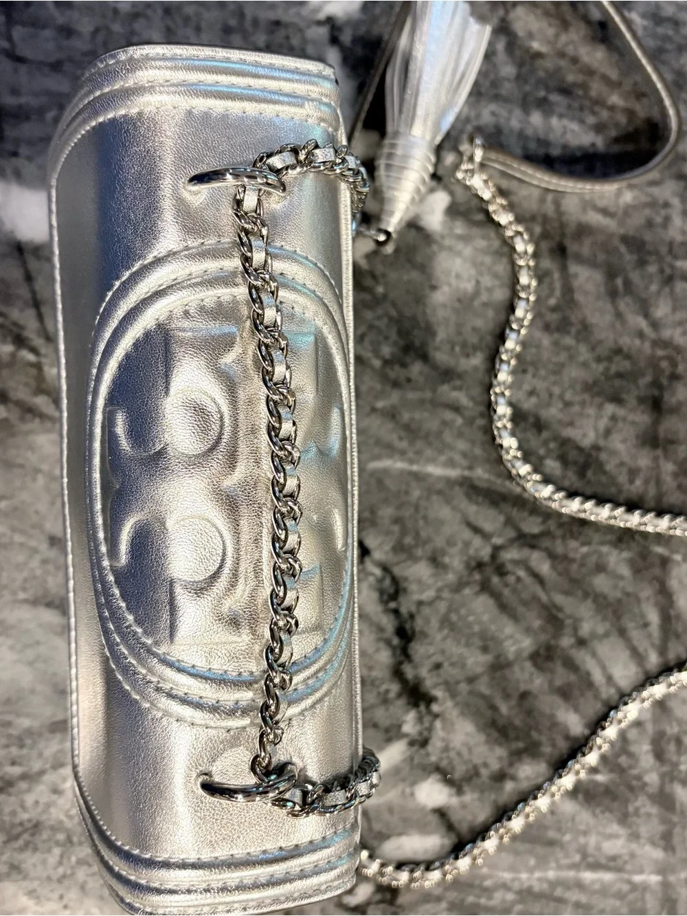 Tory Burch Silver Quilted Shoulder/Crossbody Leather bag with Chain Strap
